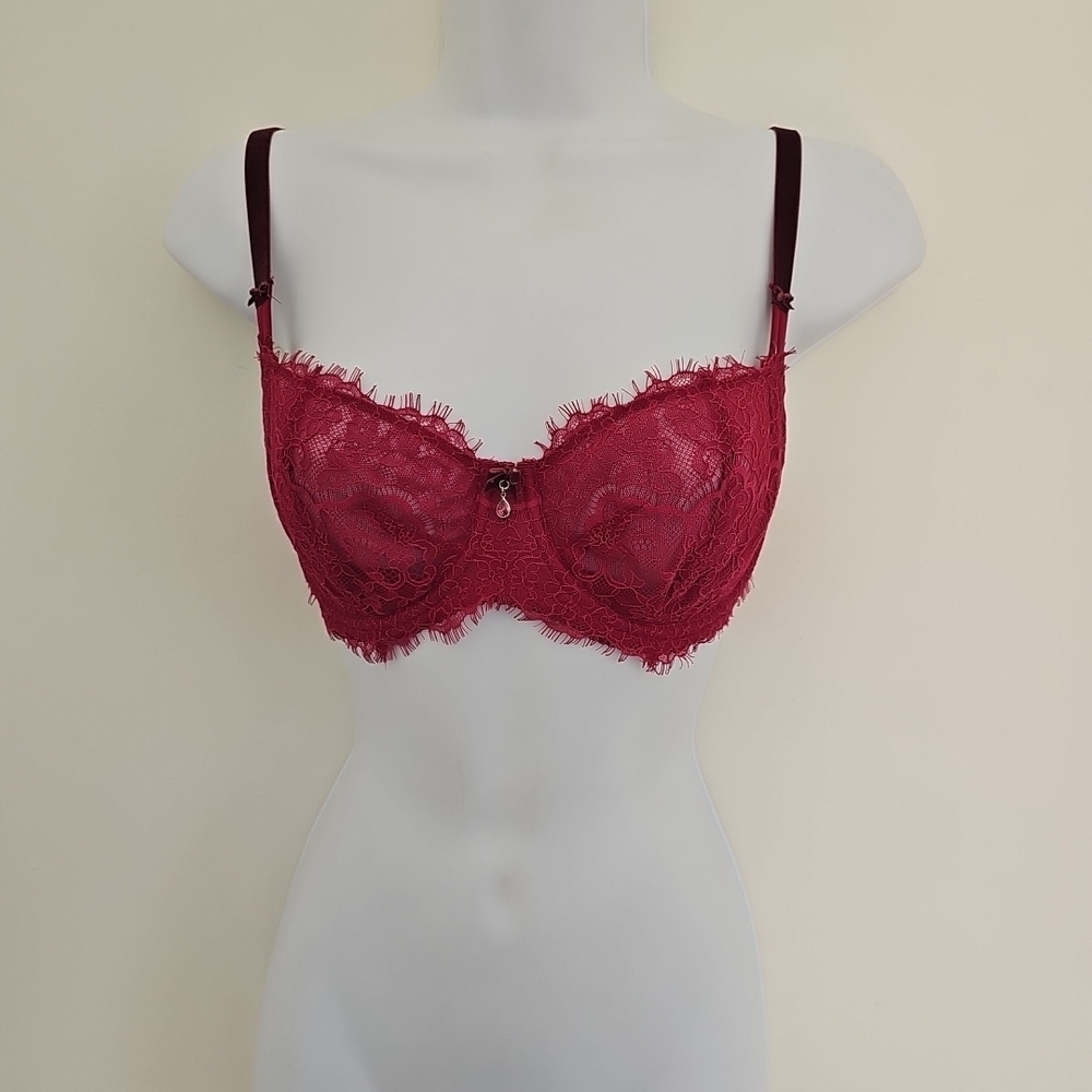 Victoria's Secret Dream Angels Raspberry Pink Lace Push-up w/o Padding Bra 32DD